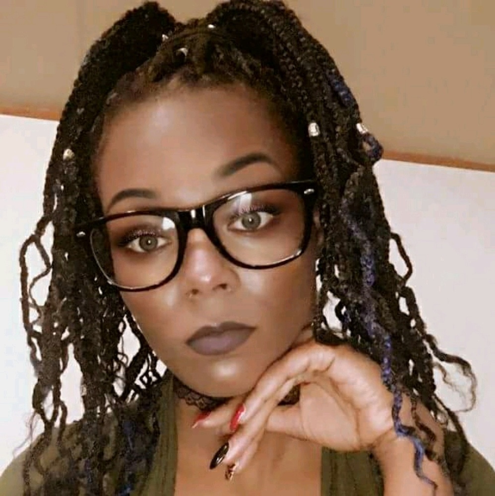 Meet your Posher, Jazmine